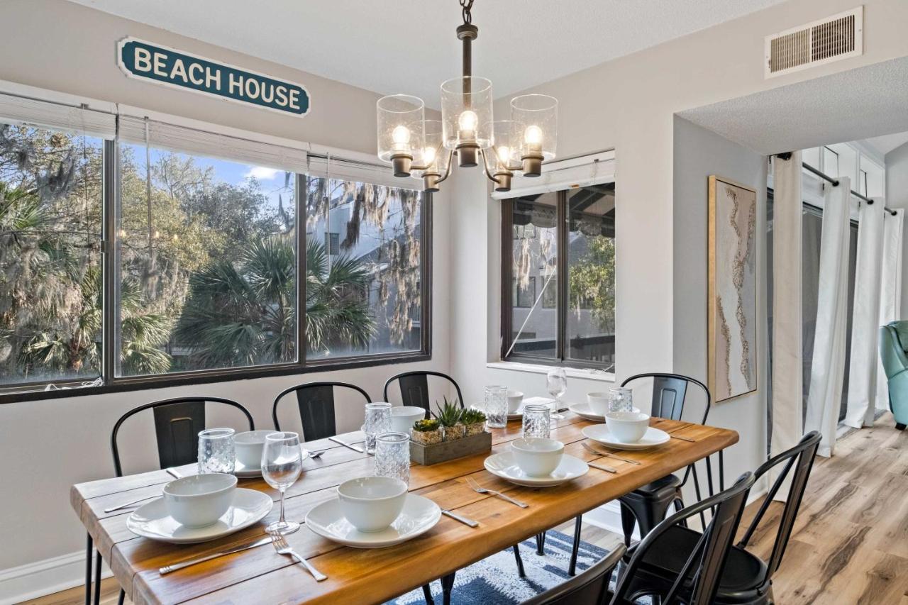 Coastal Oasis With Pool - Walk To Coligny Beach Park هيلتون رئيس جزيرة المظهر الخارجي الصورة